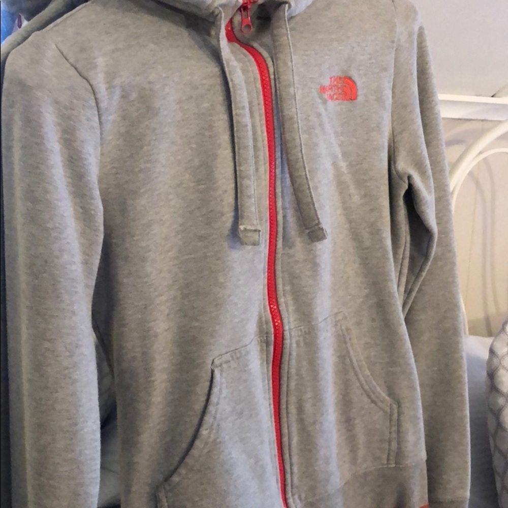 North face sweater